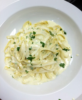 Fettuccine Alfredo